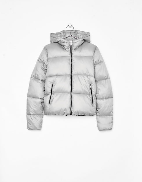 Puffer jacket with hood
